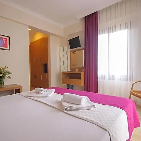 Siriusmi Otel Ciftlikkoyu